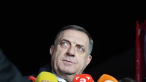 Dodik: 