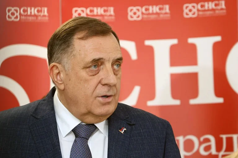 U Banjoj Luci održana SNSD-ova konferencija, Dodik poručio da je plan B osamostaljivanje RS-a