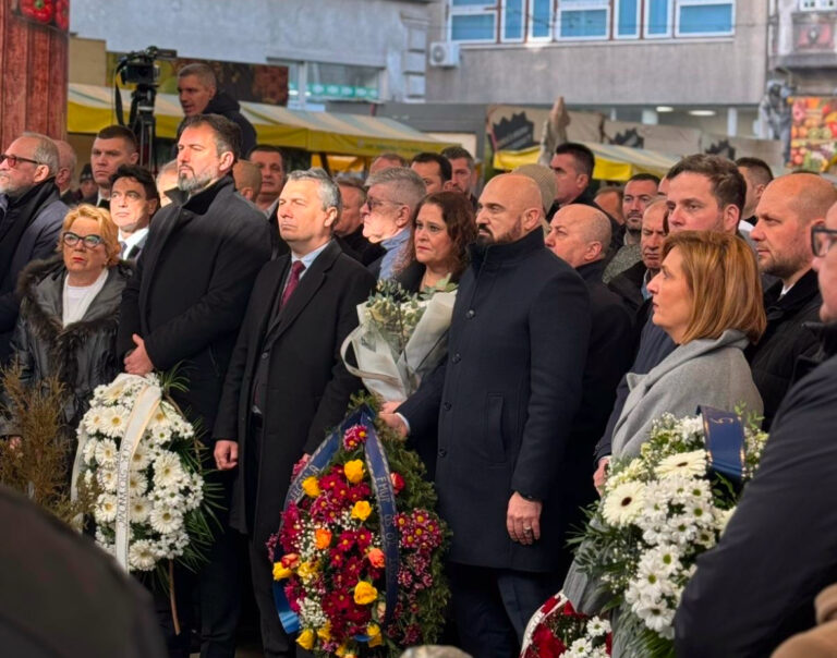 Ministar Isak odao počast svim ubijenim i ranjenim građanima Sarajeva tokom agresije na Bosnu i Hercegovinu