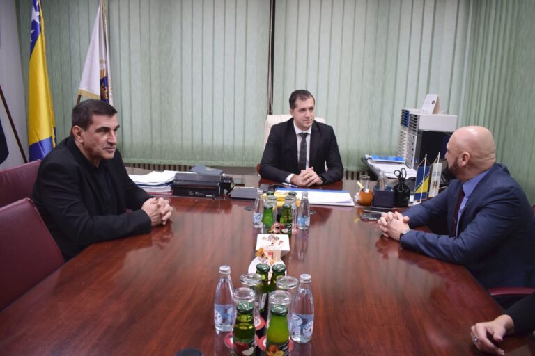 Ministar Vračo i komesar Gazić primili u posjetu federalnog ministra unutrašnjih poslova Ramu Isaka