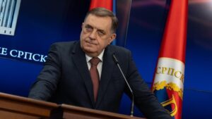 Dodik sa svojom svitom najavljuje da će napraviti još jedno krivično djelo u nizu
