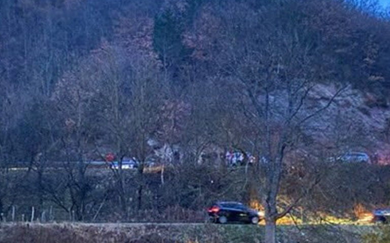 DETALJI | Težak sudar dva vozila kod Goražda, četiri osobe povrijeđene