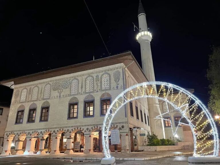 Travnik – grad gostoprimstva: Besplatan iftar za svakog putnika