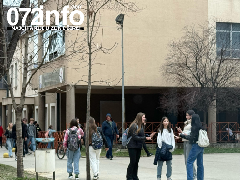 Prvačići u nekoliko gradova dobijaju po 200 maraka