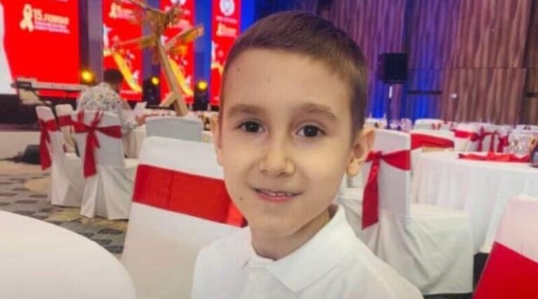 Divne vijesti: Mali Ahmed dobio najveću borbu u svom životu – pobijedio opaku leukemiju