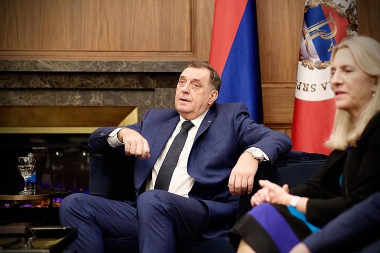 Kako je zahtjev Vijeću sigurnosti UN-a ogolio SNSD: Ako je ugrožen RS, zašto se traži zaštita Dodika?
