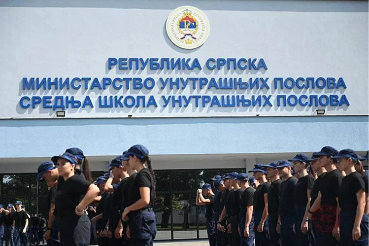 Banja Luka: Komandiri udaljeni s posla u školi MUP-a RS-a zbog nedoličnog ponašanja s maloljetnicom