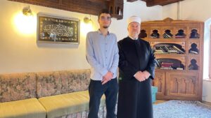 Cijeli Kur'an napamet proučio za sedam sati: Musa Kovač novi hafiz Kur'ana