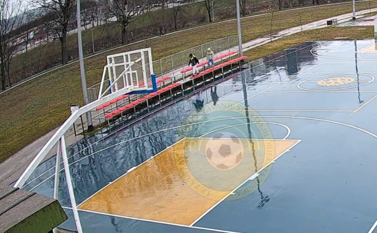 Vandalizam na novoobnovljenom košarkaškom terenu u Zenici