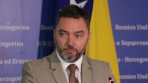 Košarac poručio 