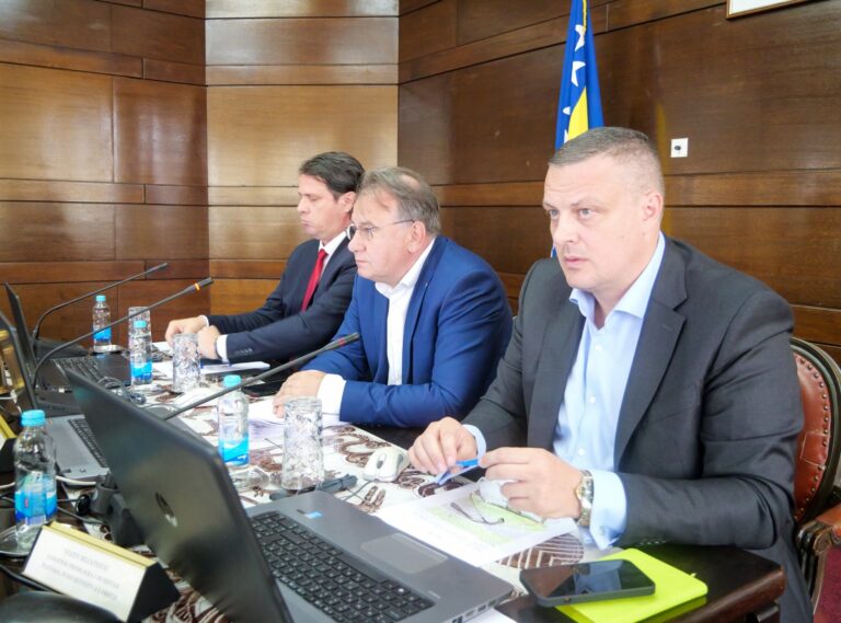 Pomoć za 61.213 radnika: Vlada FBiH usvojila paket podrške privatnom sektoru