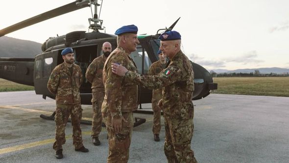 Stigli i italijanski helikopteri u sklopu pojačanja EUFOR-a