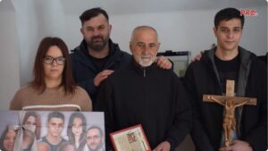 Porodici Brnić iz Livna izgorjela kuća: Komšije im kupili novi dom