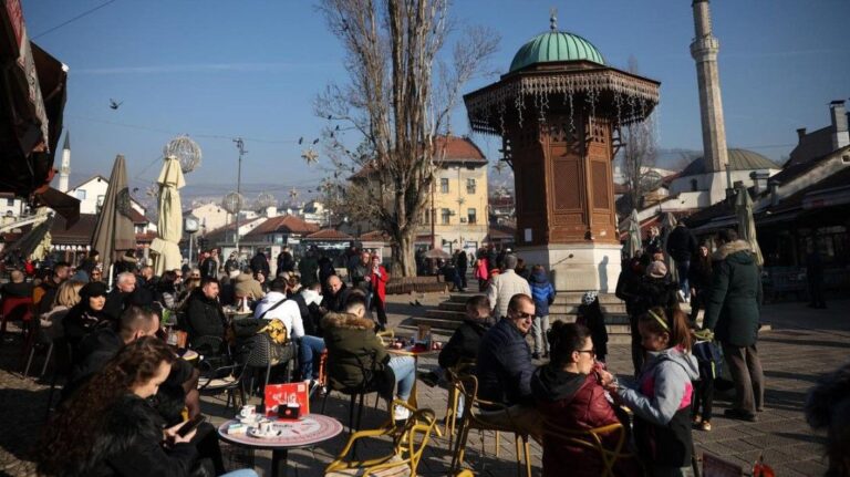 Stanovnici BiH, za sada, položili ispit: Građani ne žele biti taoci političkih nadmetanja
