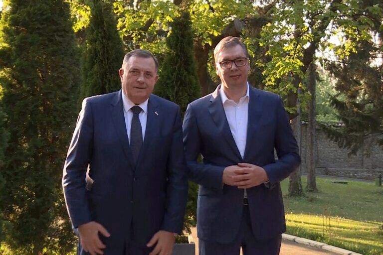 Dodik: Ne mogu srušiti ni mene ni Vučića
