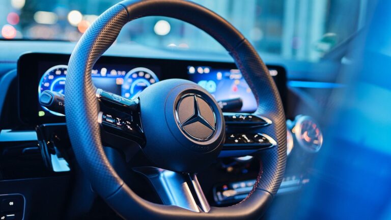 Šok za Njemce: Mercedes premješta radna mjesta u Mađarsku