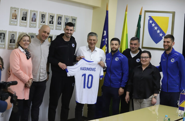 Gradonačelnik Kasumović ugostio futsal reprezentaciju uoči historijske utakmice protiv Španije