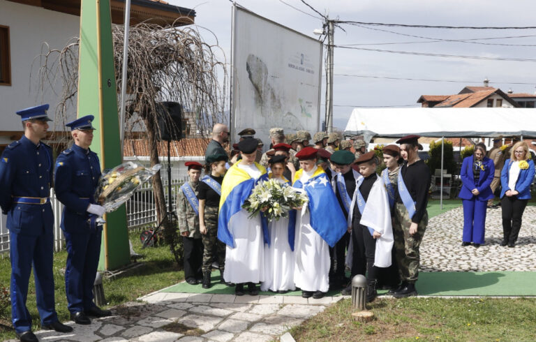 Na Kovačima obilježene 33 godine od formiranja Armije Republike BiH