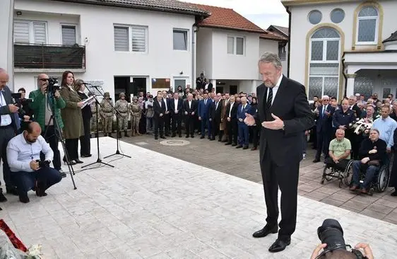 Bakir Izetbegović posjetio Ahmiće i odao počast nevinim žrtvama