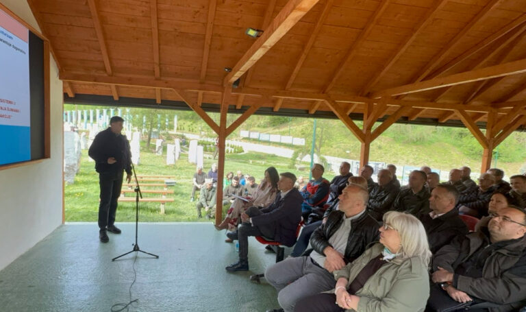 Edukativno druženje šumara ZDK: Stručneprezentacije i sadnja „šumice partnerstva“ u Visokom