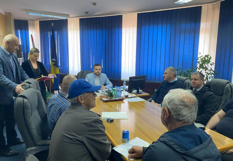 Ministar Šimunović zaključio ugovore o namjenskom utrošku sredstava sa predstavnicima udruženja raseljenih lica i povratnika