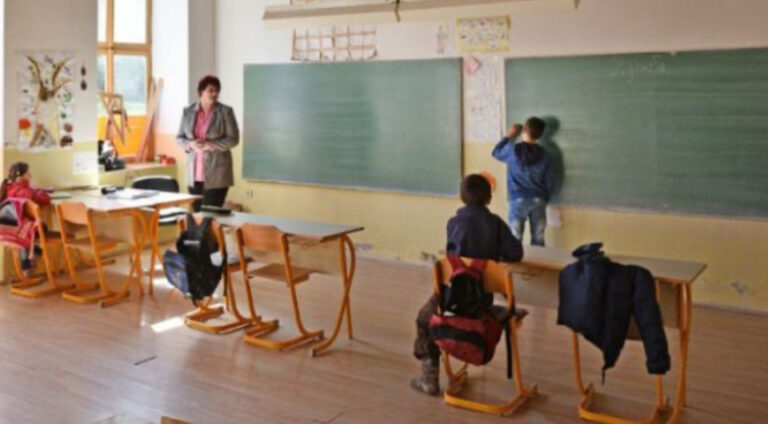 FBiH nezaustavljivo klizi u ambis: Za 10 godina 26.000 manje osnovaca