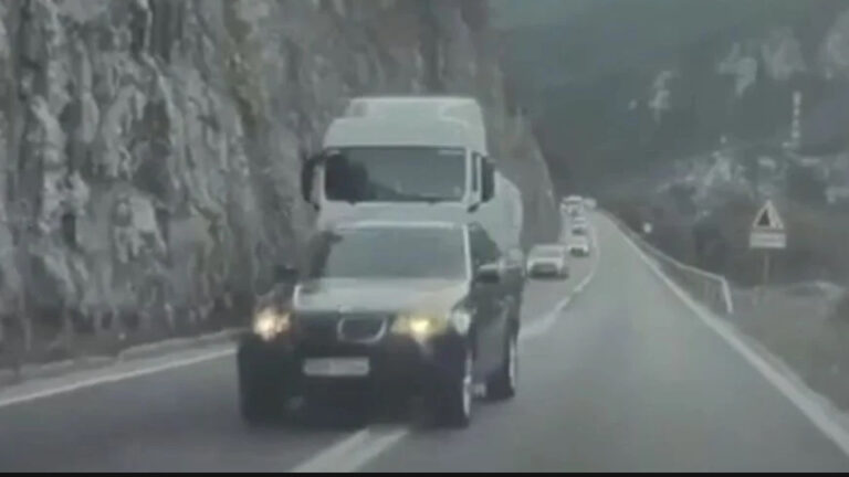 Korištenje telefona za volanom u BiH: Kazna do 2.000 KM prema novom zakonu