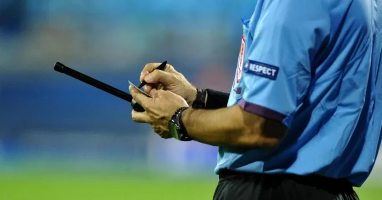 FIFA odlučila: Sudije će nositi kamere