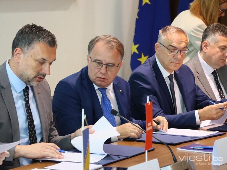 Lideri stranaka potpisali Platformu, evo šta u njoj piše