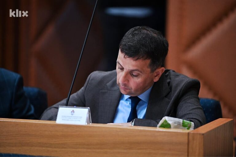 Čovićev politički savez s Dodikom puca po šavovima?