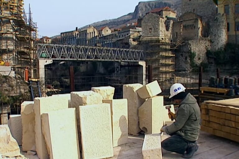 Most koji je preživio imperije i nadživio svoje rušitelje: Priča o obnovi Starog mosta koja je ujedinila svijet