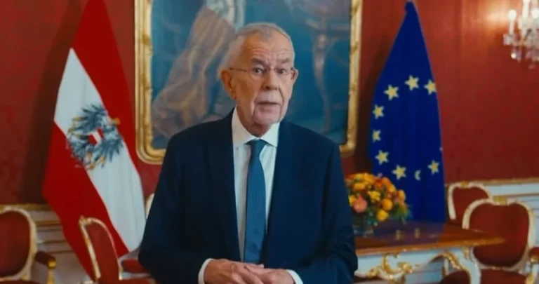 Van der Bellen: Dešavanja u Srebrenici nisu posljedica rata već planirani čin genocida