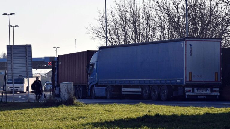 I dalje ogroman vanjskotrgovinski deficit: Rast inflacije uzrokovao rast izvoza