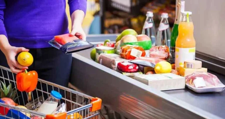 Kako “pregurati”: Prosječna plata ne može zadovoljiti ni 50 posto sindikalne potrošačke korpe