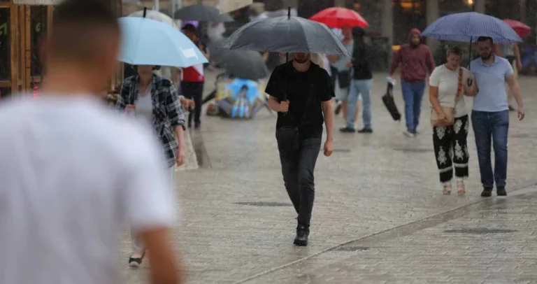 U većem dijelu BiH upaljen žuti alarm: Pljuskovi i udari vjetra mogu izazvati bujične poplave