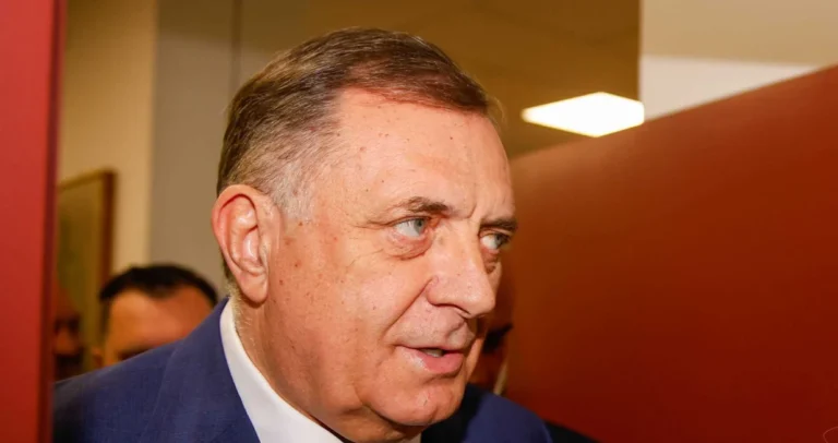 Dodik ogorčen zbog odluke o uplati 20 eura, najavio “radikalne” mjere – “E sad ja tražim..”
