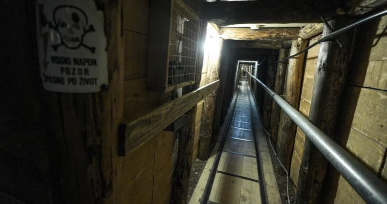 Tunel koji je Sarajevo držao na životu: Navršene 32 godine od prokopavanja “Tunela spasa”