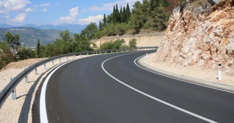 Još jedna opasnost na bh. cestama: Problemi na putu Mostar – Čitluk, prijeti klizište…