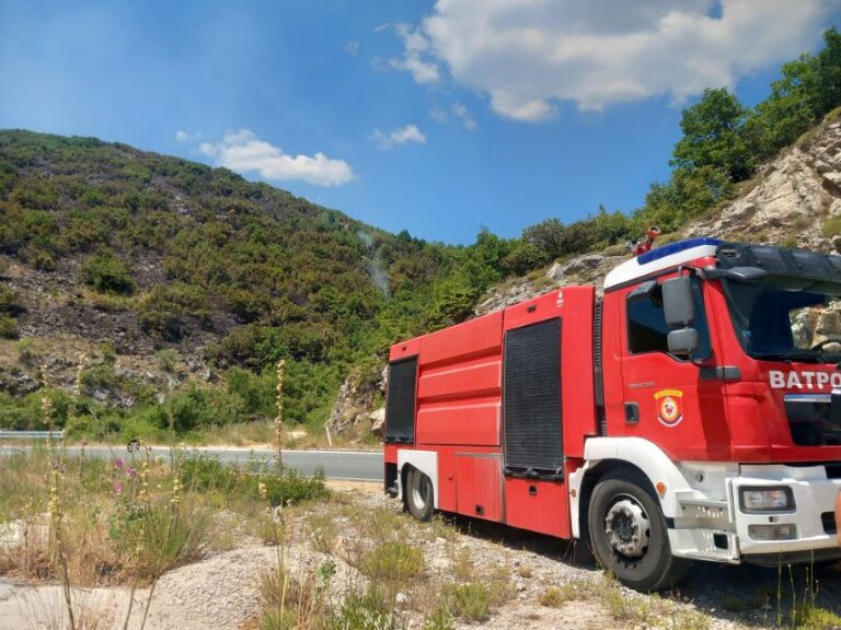 Požari kod Trebinja pod kontrolom, vatrogasci u pripravnosti