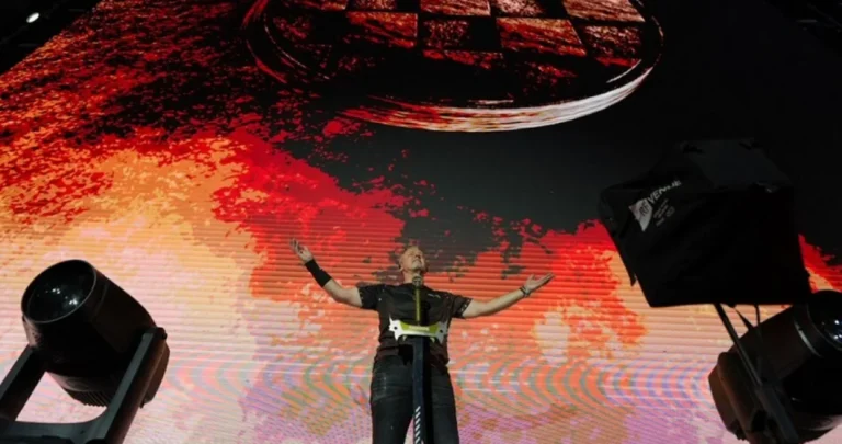 Nije bilo sve tako bajno: Na Thompsonovom koncertu privedeno više od 100 ljudi