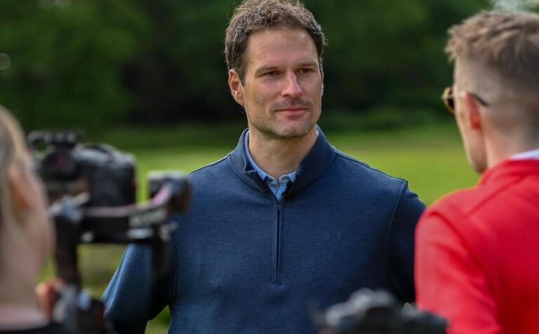 Fabrizio Romano tvrdi: Asmir Begović ostaje u Engleskoj, karijeru bi mogao nastaviti u bivšem prvaku