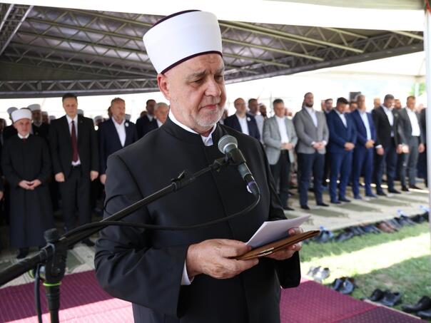 Kavazović u Kamičanima: Vrijeme je da se prizna ubijanje djece Prijedora