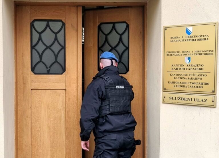 Policija uhapsila muškarca u Buća Potoku nakon operativne potrage