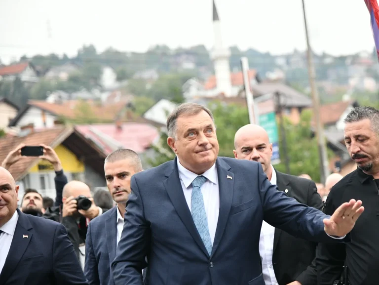Milorad Dodik uplatio novčanu kaznu Sudu BiH kojeg “ne priznaje”