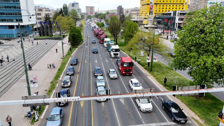 Privrednici iz Velike Kladuše se protive blokadama granica zakazanim za sutra: Na raspolaganju smo policiji