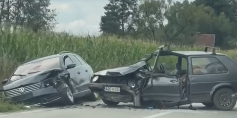 Teška saobraćajna nesreća: Učestvovala dva vozila, pričinjena veća materijalna šteta