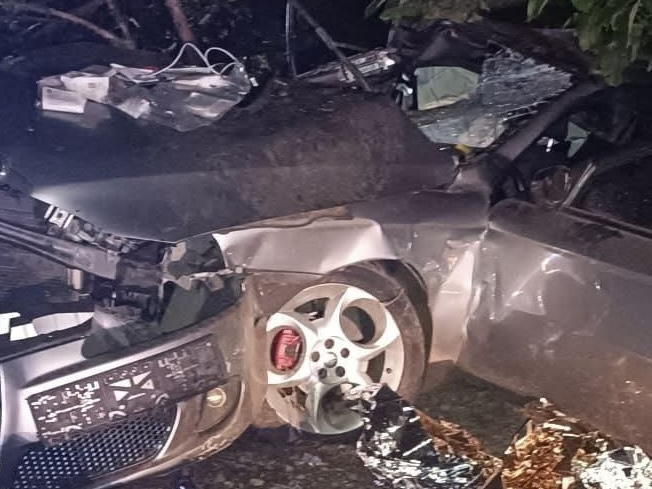 Tragedija pogodila Zenicu: Poginula djevojčica (16), vozač iz Zenice teško povrijeđen!