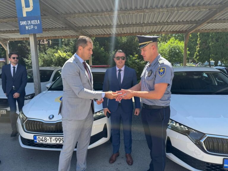 U Upravi policije MUP-a ZDK izvršena dodjela službenih vozila 