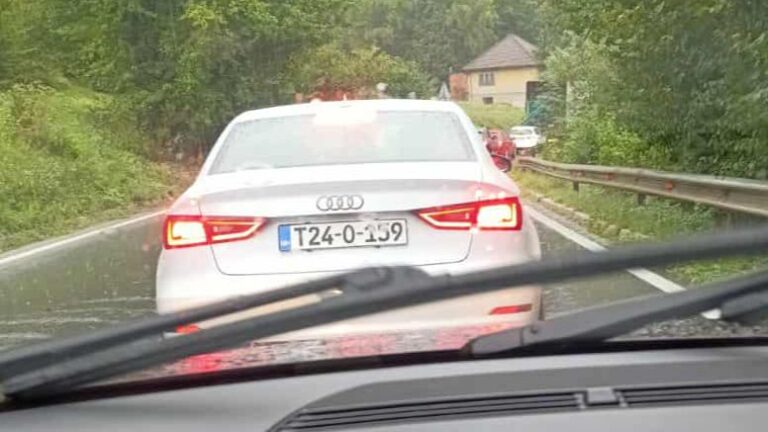 Teška nesreća u BiH: Poginuo muškarac, žena povrijeđena