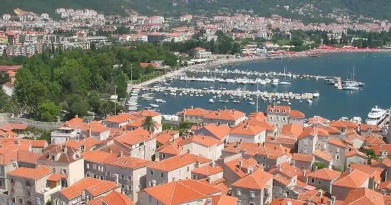 Dvije žene iz BiH uhapšene na moru: Osumnjičene da su pokrale turiste, pronađeno im 920 eura